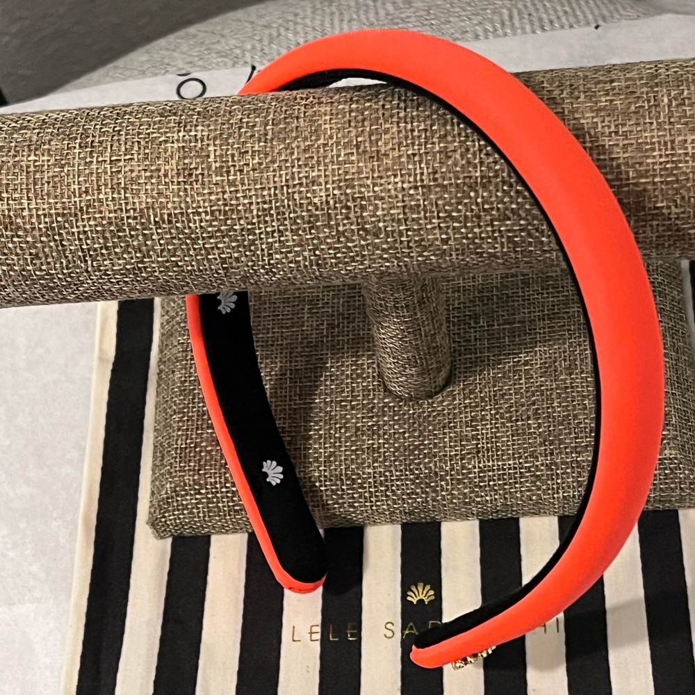 LELE SADOUGHI NWT AUTHENTIC CLEMENTINE NEOPRENE PADDED ‘GIGI’ HEADBAND